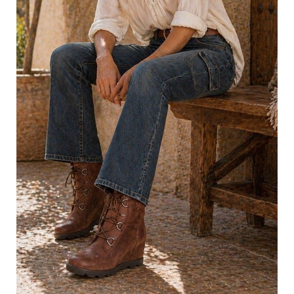 Sorel Joan of Arctic Wedge II Boots Women’s 9.5 Brown Leather NL3018-010 Lace Up